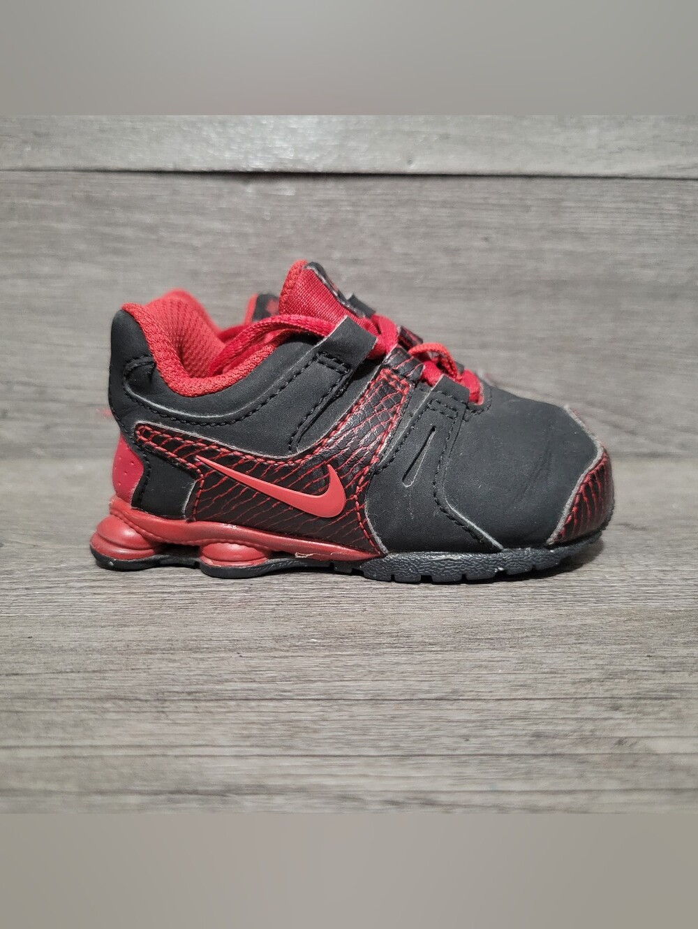 Nike Shox NZ SMS Toddler Baby Shoes Size 4c Black Red